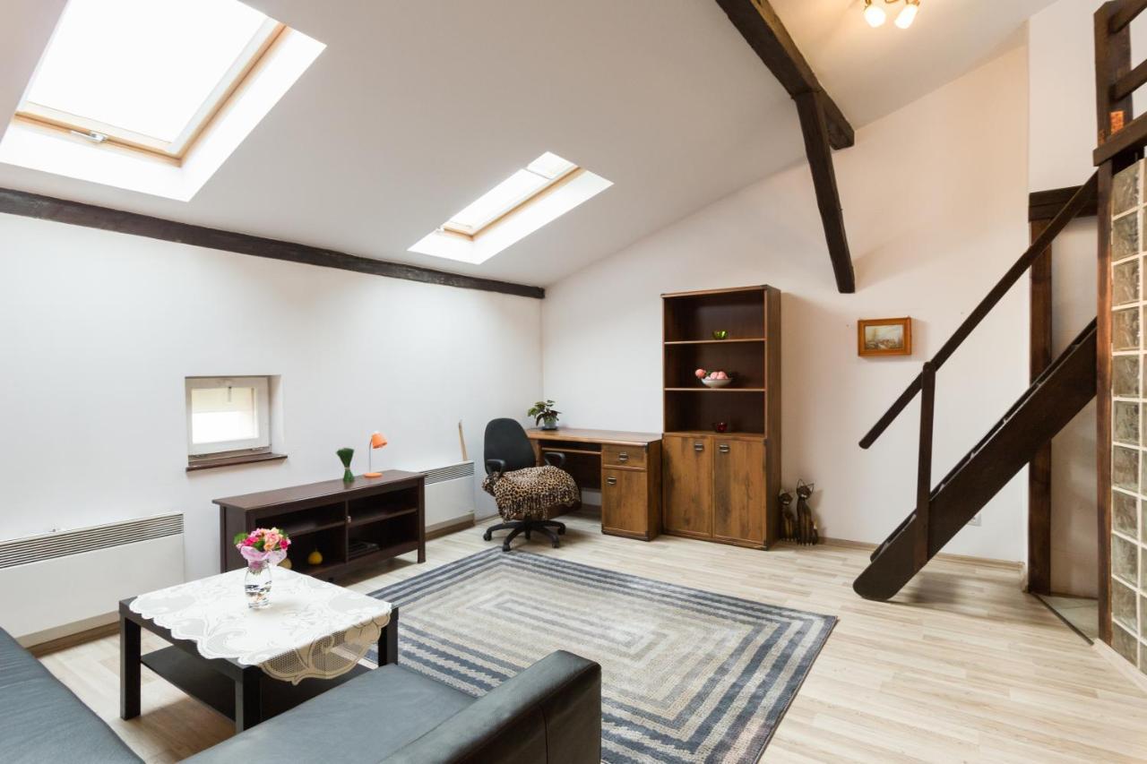 Апартаменти Gorgeous Loft In Perfect Location! Краків Екстер'єр фото