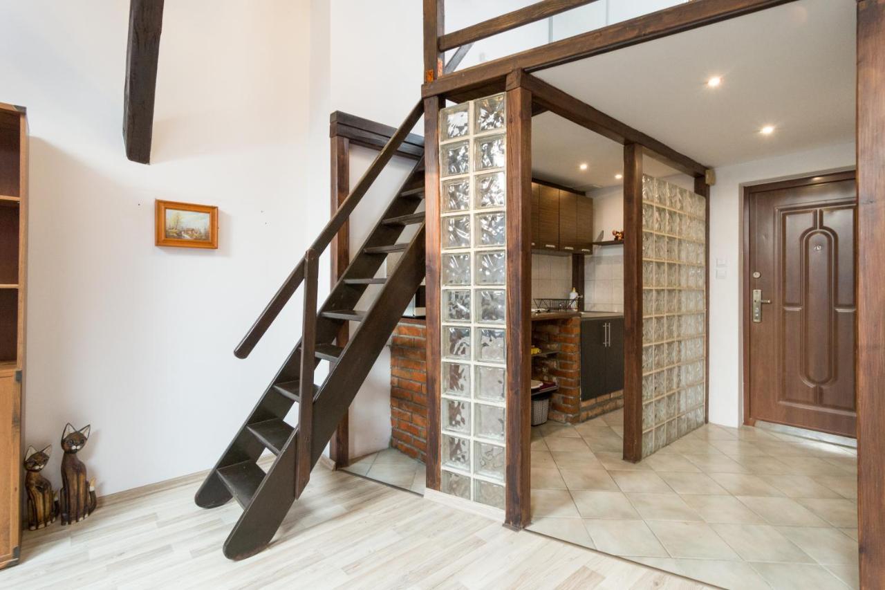 Апартаменти Gorgeous Loft In Perfect Location! Краків Екстер'єр фото